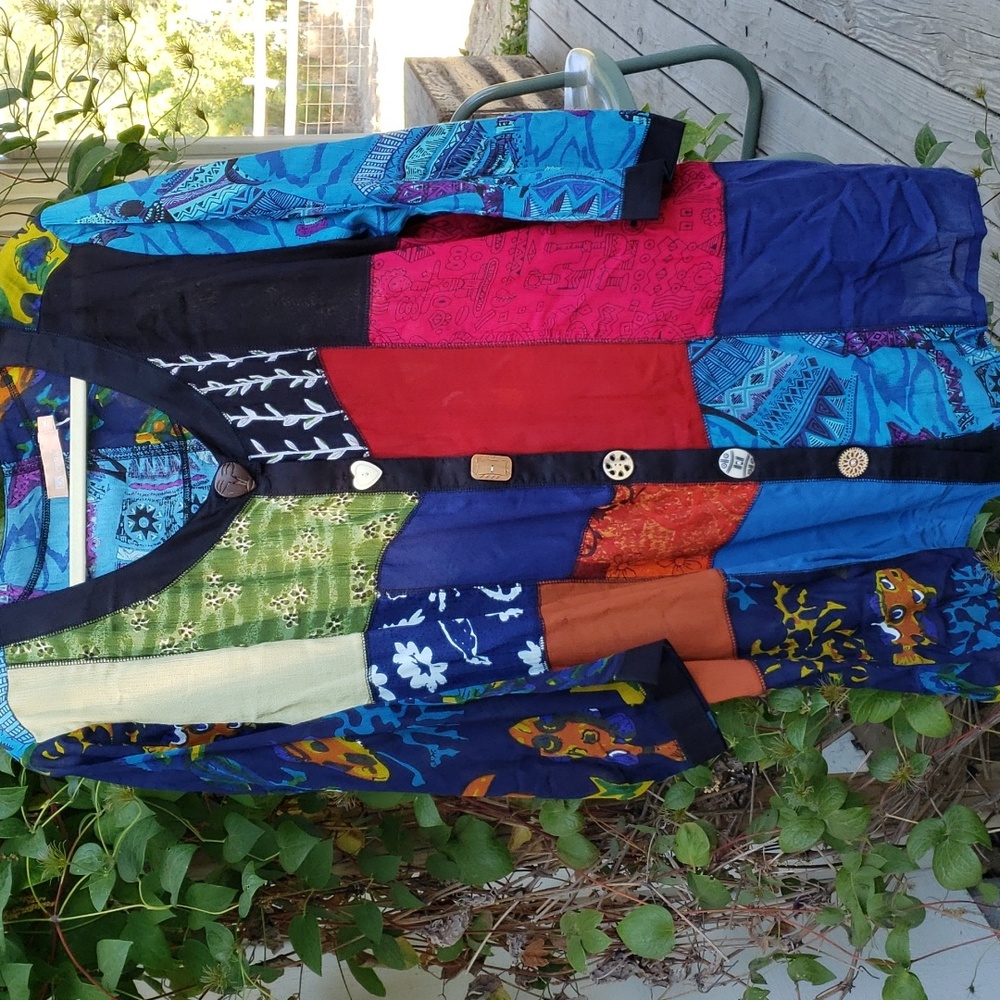 LA CERA Patchwork Festival Fashion Shirt SZ. 1X. NWOT. (BIN 004)